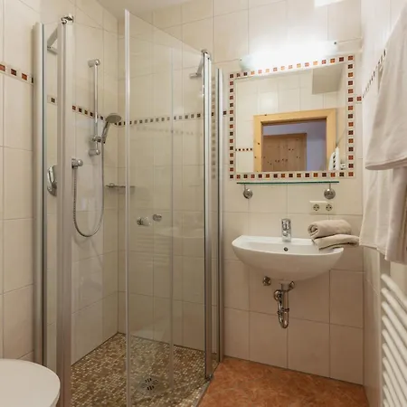 Gaestehaus Sieder By Schladming-appartements ゲストハウス 3*